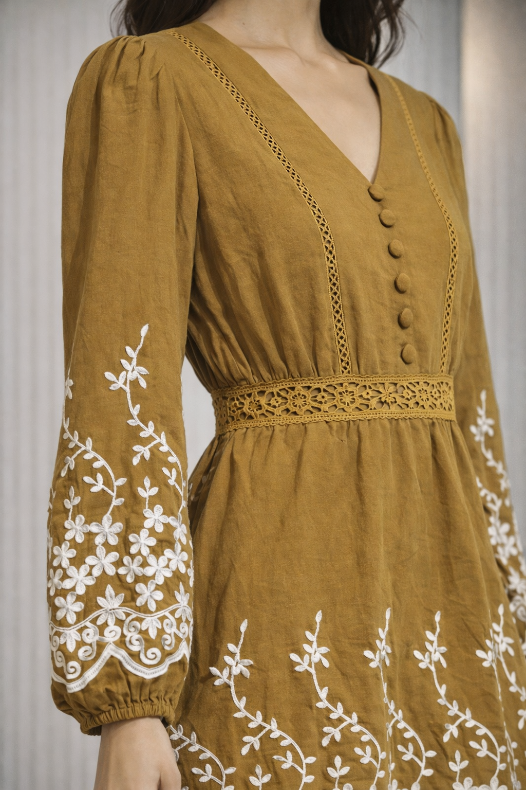 MUSTARD FLORAL EMBROIDERED MINI DRESS